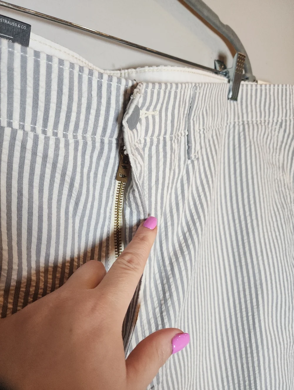 NWT Levi's 100% Cotton Seersucker Grey Stripe Chino‎ Authentic 6